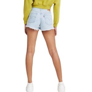 NWT Levi's 501 Original Fit High Rise Denim Distressed Shorts 28